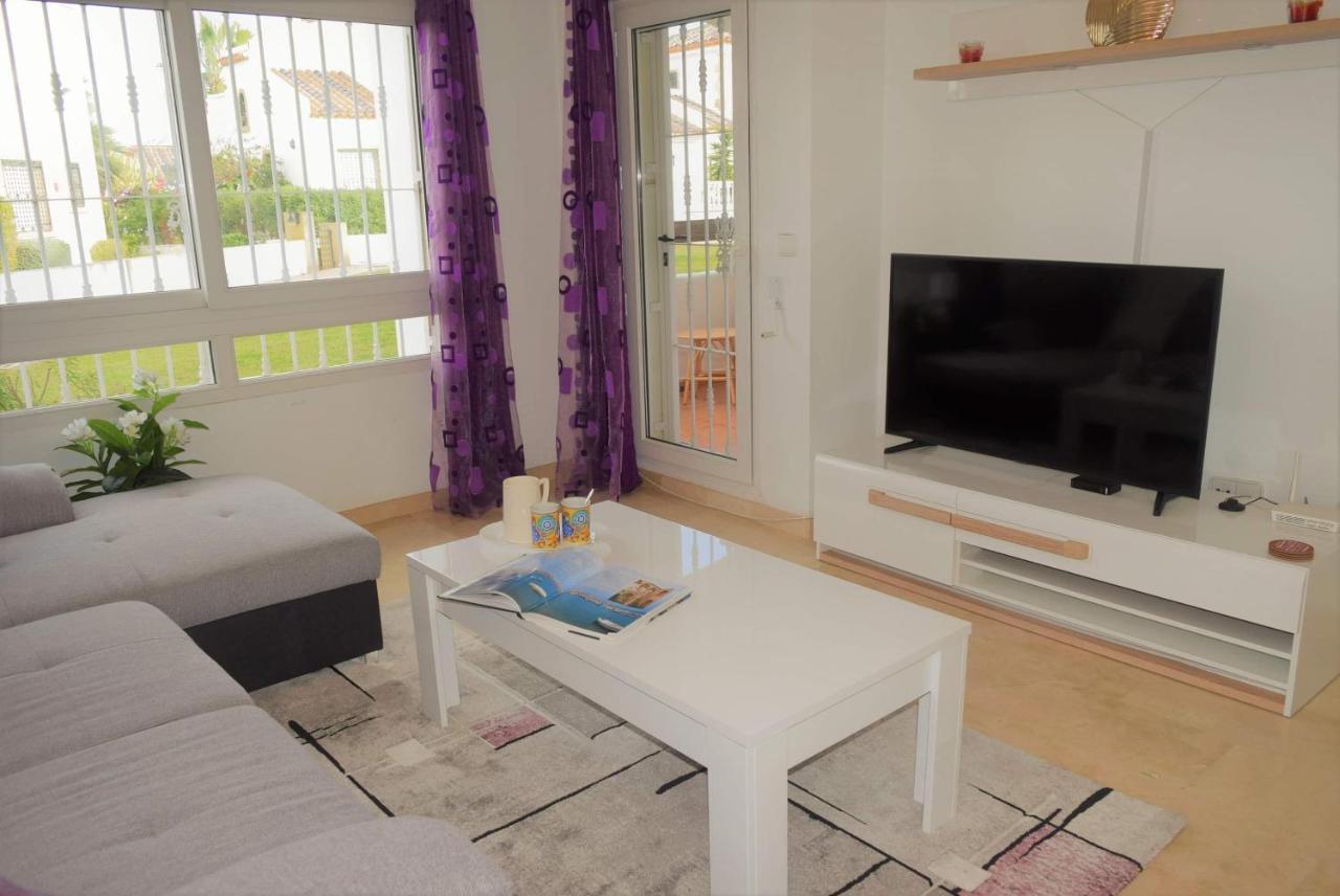 Fabulous 2 Bed 2 Bath Apartment ! Villamartin  Ngoại thất bức ảnh