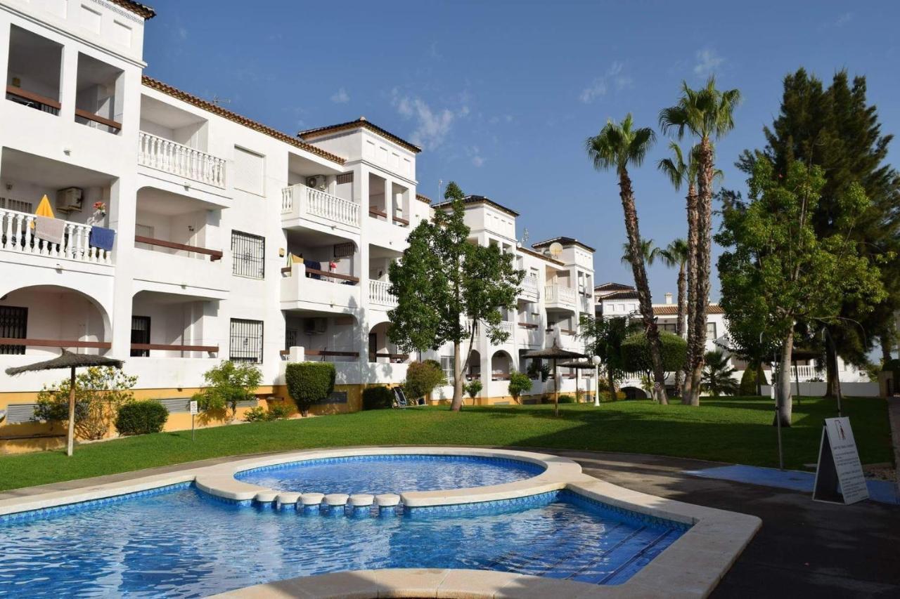Fabulous 2 Bed 2 Bath Apartment ! Villamartin  Ngoại thất bức ảnh